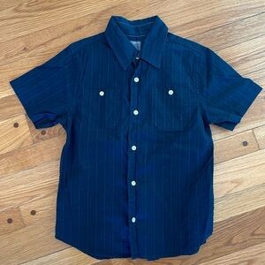 Old Navy Youth Boys M Short Sleeve Button Down Shirt Navy Blue Stripe Collar